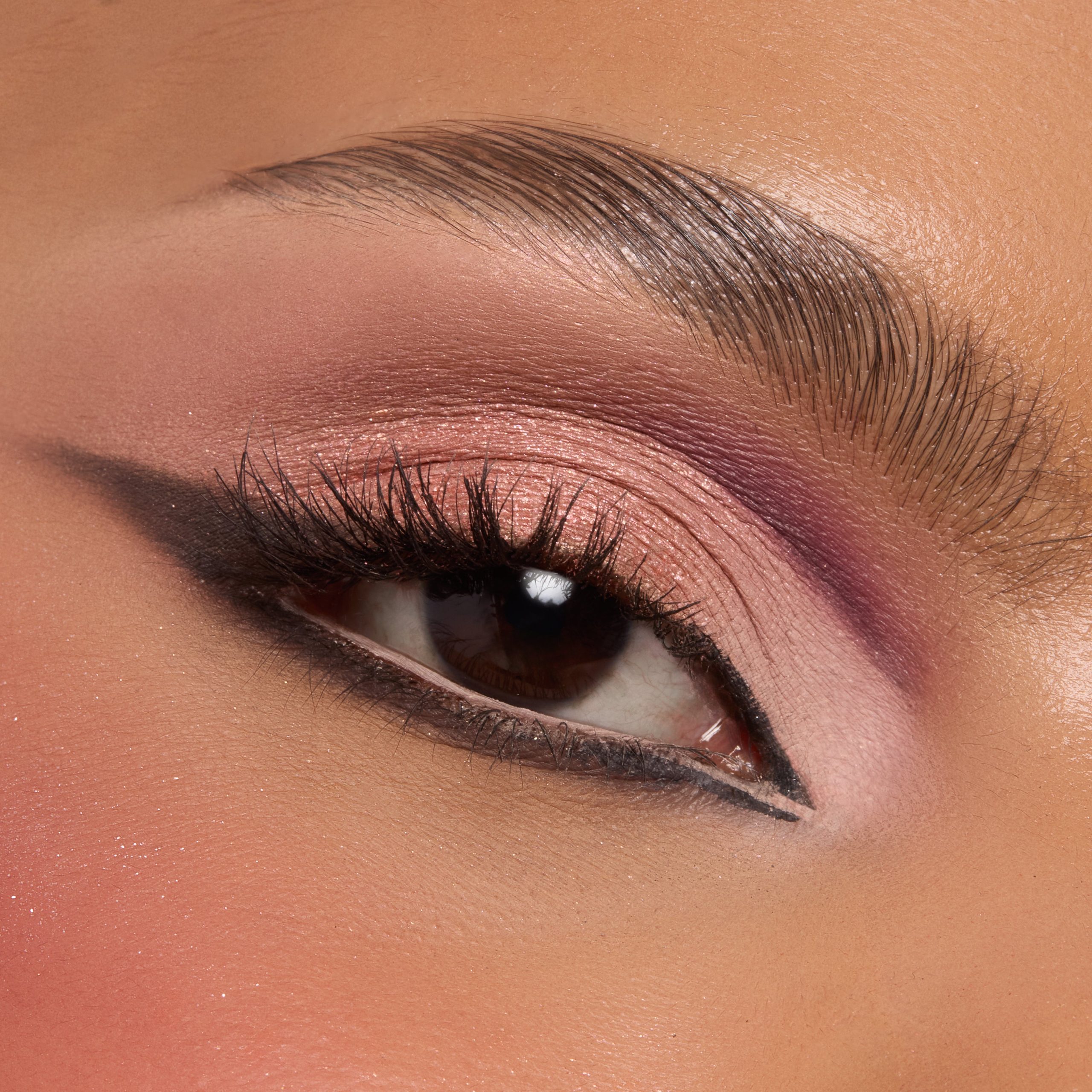 Smoke 'N Roses - Image 6
